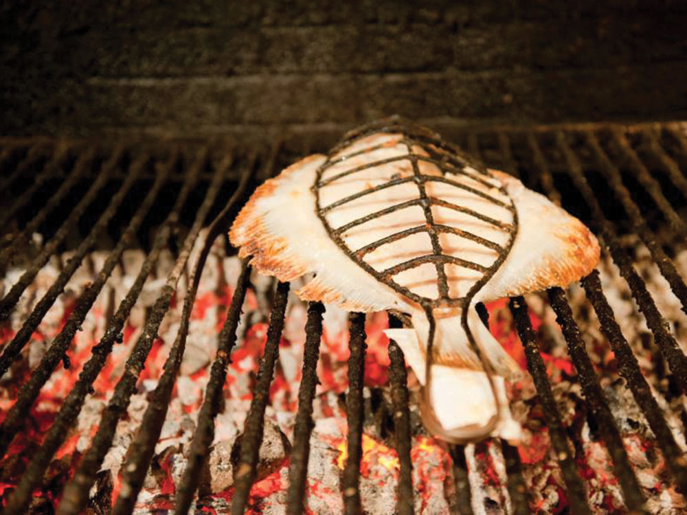 Pescado a la parrilla en el restaurante Elkano