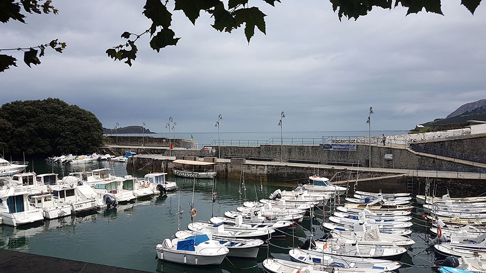 Boats parked up in the port at Mundaka