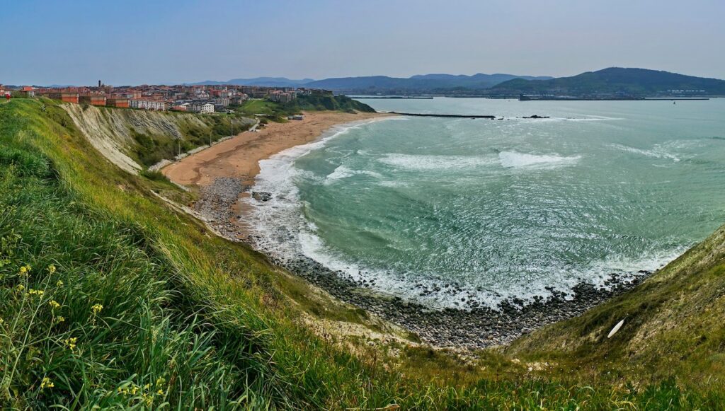 Playa de Arrigunaga, cerca de Bilbao