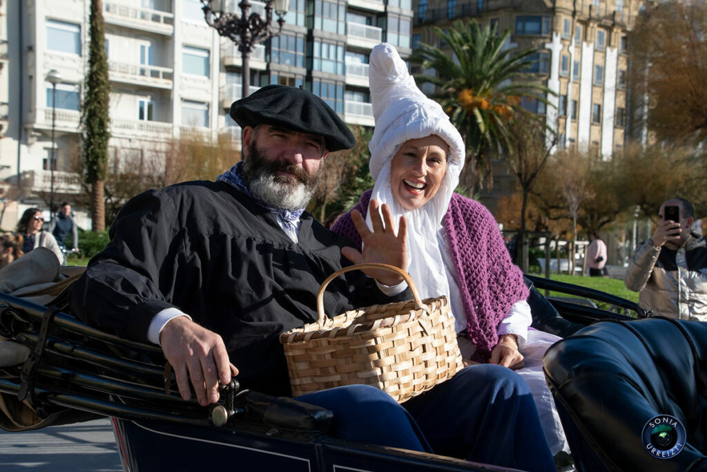 Olentzero and Mari Domingi in San Sebastian